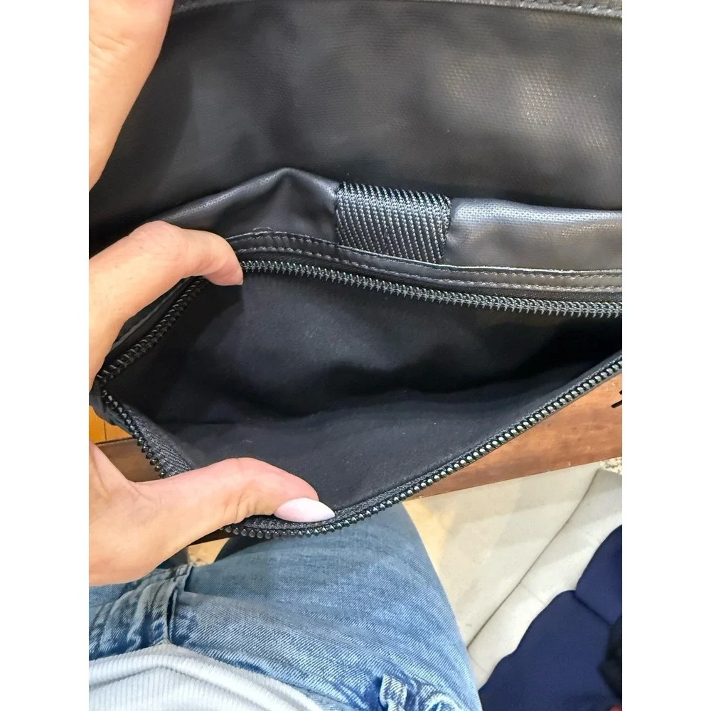 Tumi Alpha Bravo‎ Black Ballistic Nylon Crossbody Messenger Bag WF Monogram